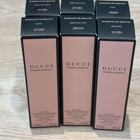 GUCCI 24Hr Wear Matte Finish Luminous Foundation - various shades available - Picture 5 of 5